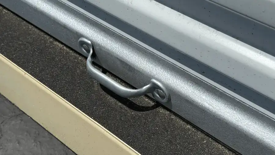 30ft Container with Roll-Up Door - Image 3